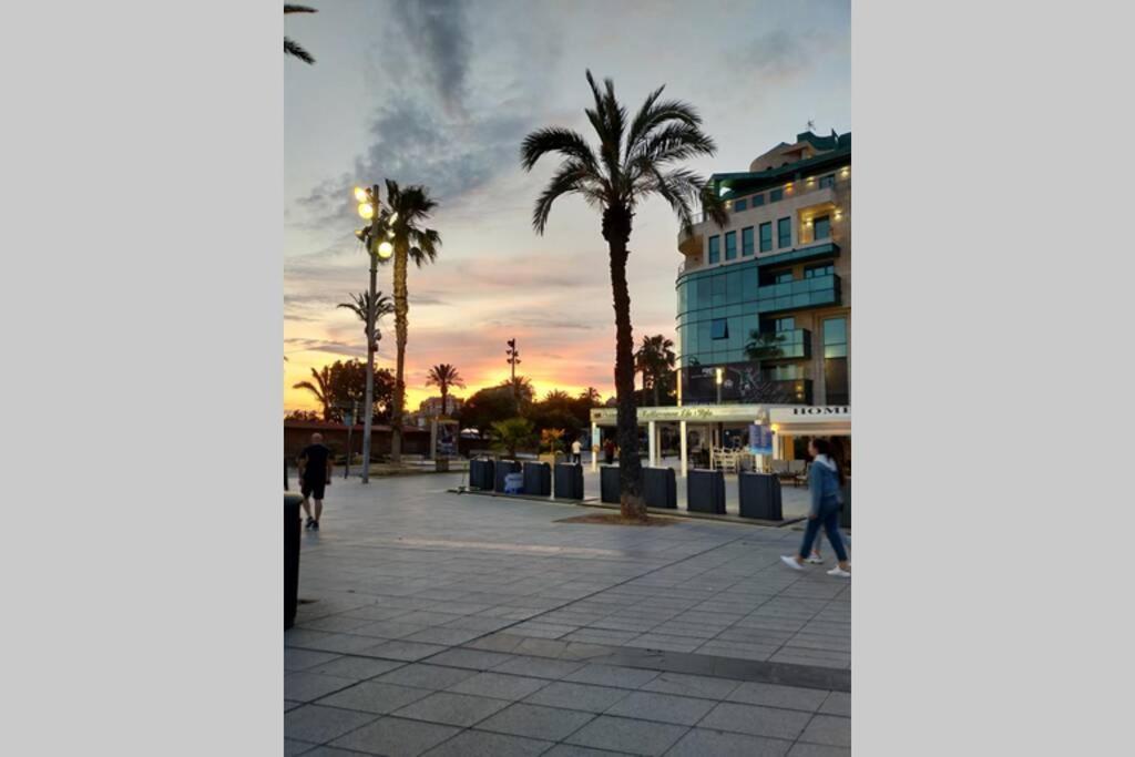Estudio Comodo En Torrevieja Exterior photo