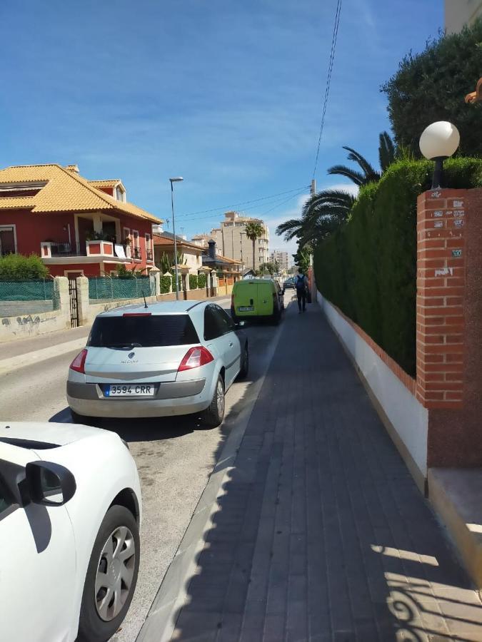 Estudio Comodo En Torrevieja Exterior photo