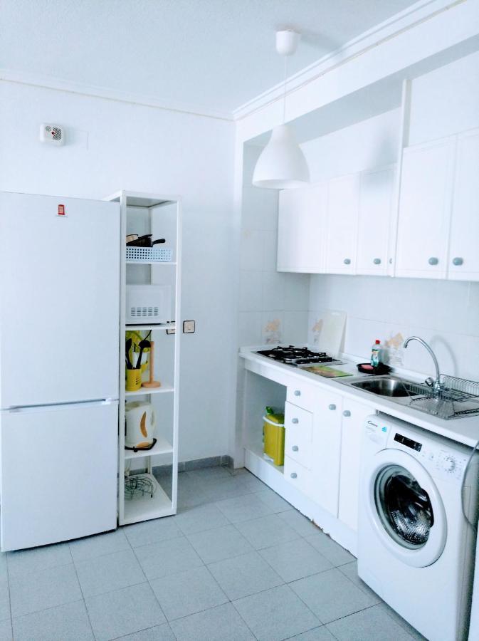 Estudio Comodo En Torrevieja Exterior photo